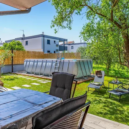 Awesome In With Kitchen Hébergement de vacances